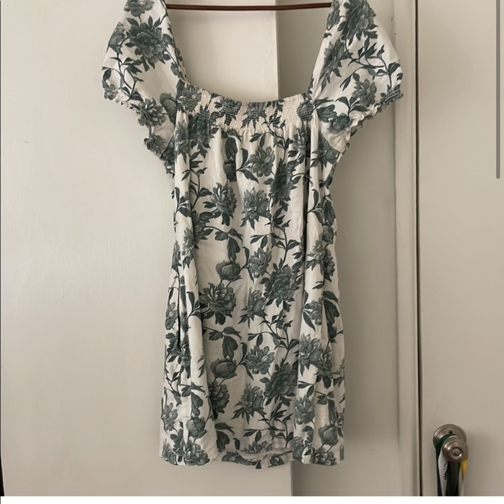 Abercrombie & Fitch linen green and white dress